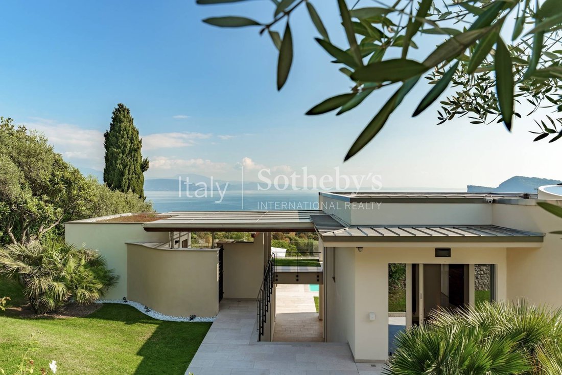 House in San Felice del Benaco, Lombardy, Italy 4 - 16604432