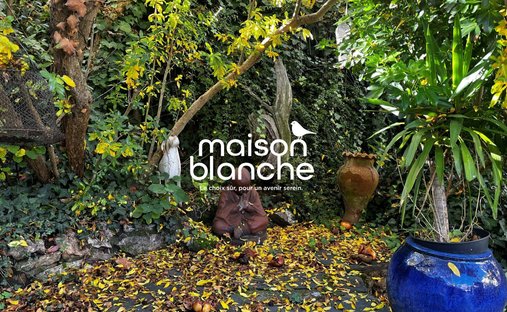 Castle for Sale in Écouflant, Pays de la Loire, France