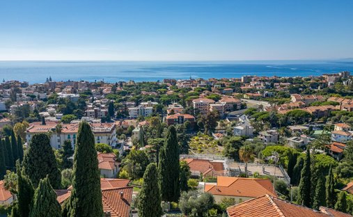 Villa a Bordighera, Liguria, Italia 1