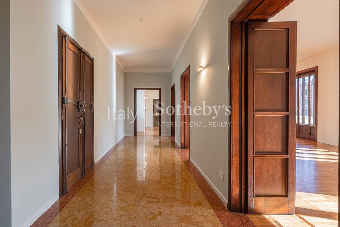 Apartment in Garibaldi - Porta Venezia, Milan, Lombardy 2 - 16606719