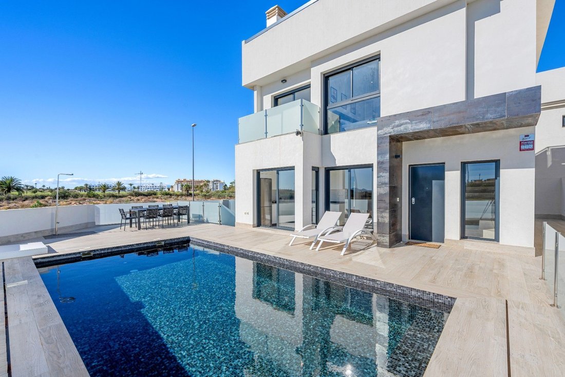 Villa in Los Alcazares, Región de Murcia, Spain 2 - 16606648