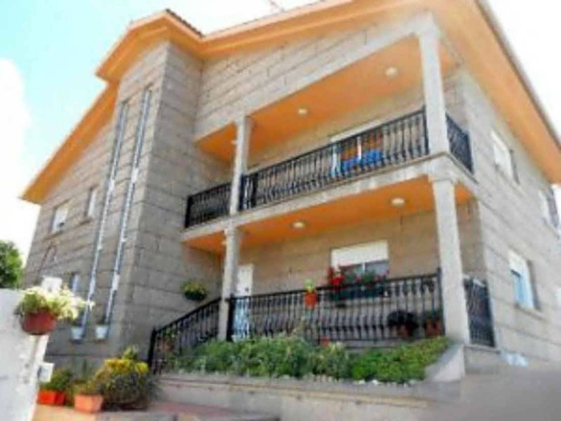 Villa in Bembrive, Vigo, Spain 1 - 16606681