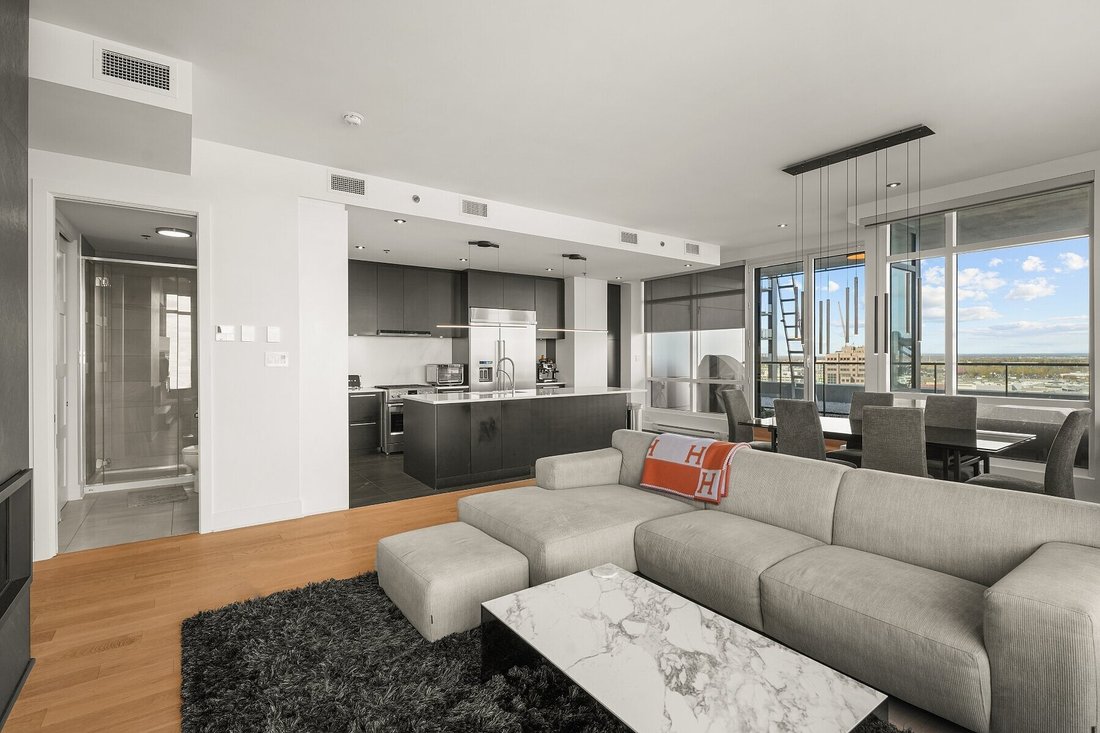 Condominio a Laval, Québec, Canada 4 - 16606721