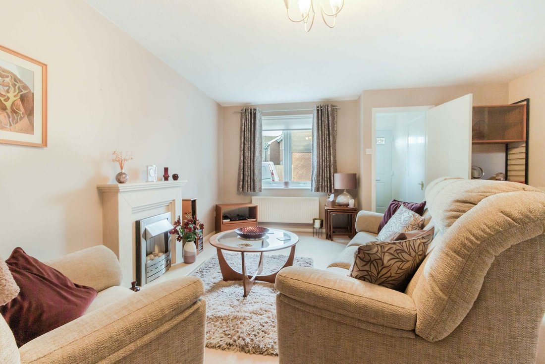 House in Uckfield, England 5 - 16607175