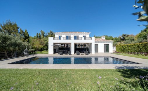 Villa in Loule (Sao Clemente), Algarve, Portugal 1