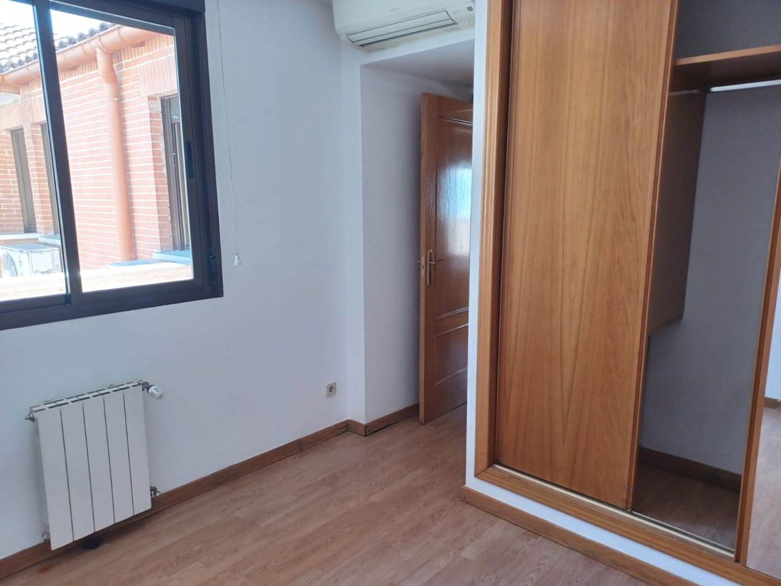 Andere in Puente de Vallecas, Madrid, Spanien 5 - 16607305
