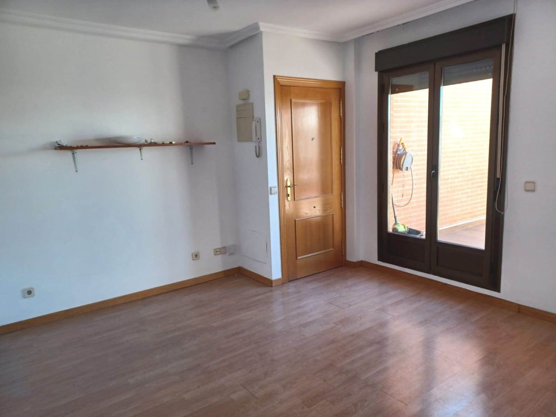 Andere in Puente de Vallecas, Madrid, Spanien 3 - 16607305