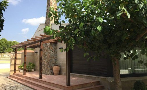 Chalet in Roquetes, Katalonien, Spanien 1