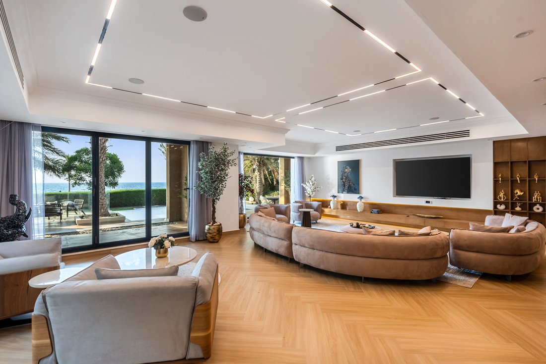 Villa in Palm Jumeirah, Dubai, United Arab Emirates 2 - 16581844