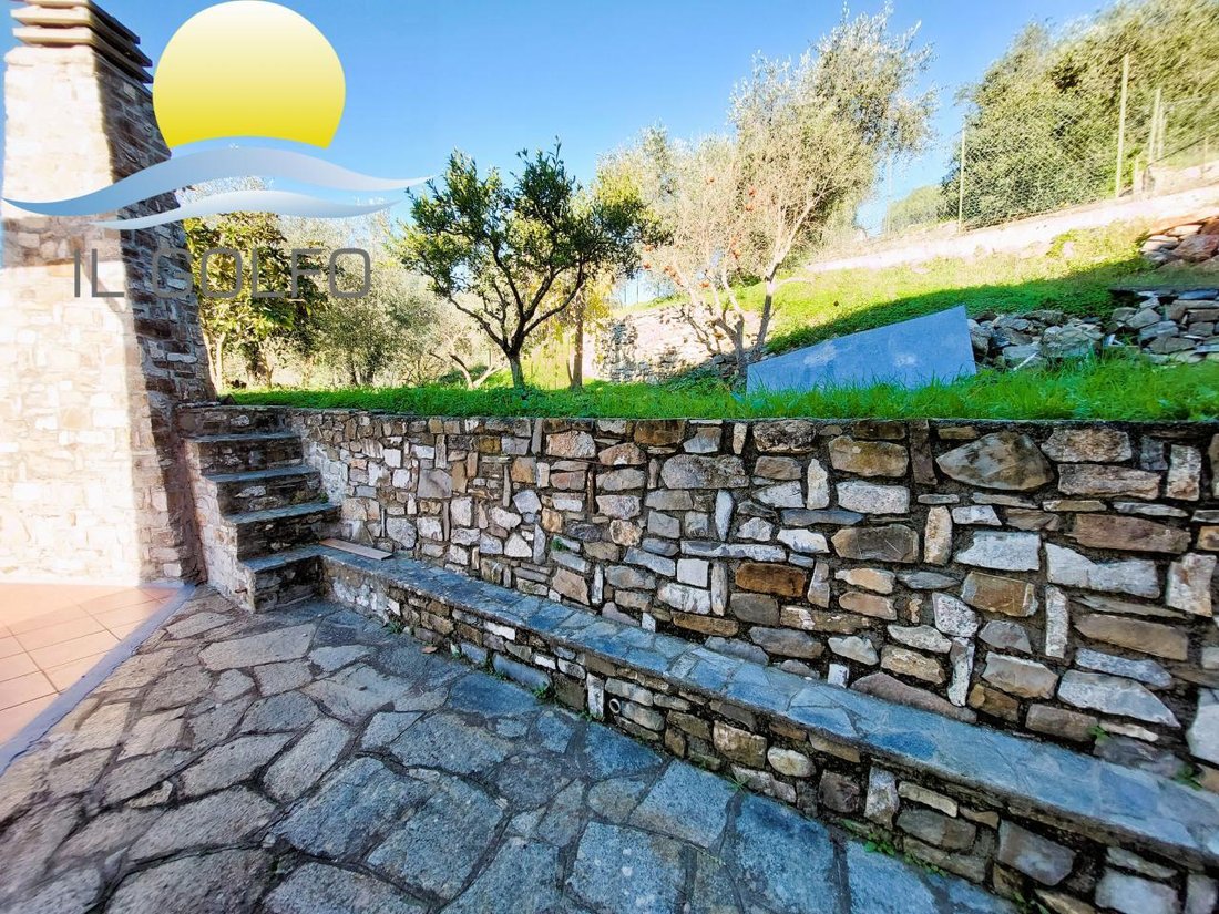 Villa in San Bartolomeo al Mare, Liguria, Italy 4 - 16608140