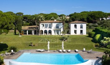 Estate in Ramatuelle, Provence-Alpes-Côte d'Azur, France 1