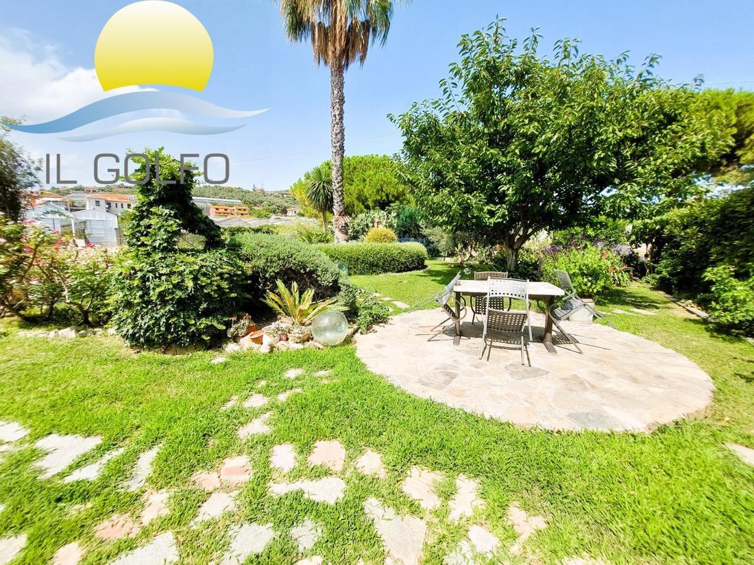 Villa in Diano Marina, Liguria, Italy 3 - 16608182