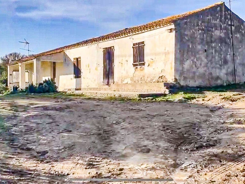 Estate in Santa Teresa Gallura, Sardinia, Italy 1 - 16607934