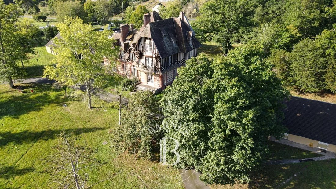 Estate in Nancay, Centre-Val de Loire, France 1 - 16607677
