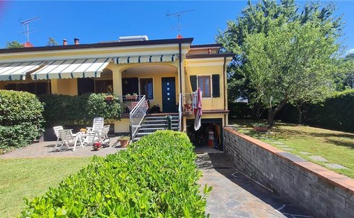 Villa in Centro, Sarzana, Liguria 1