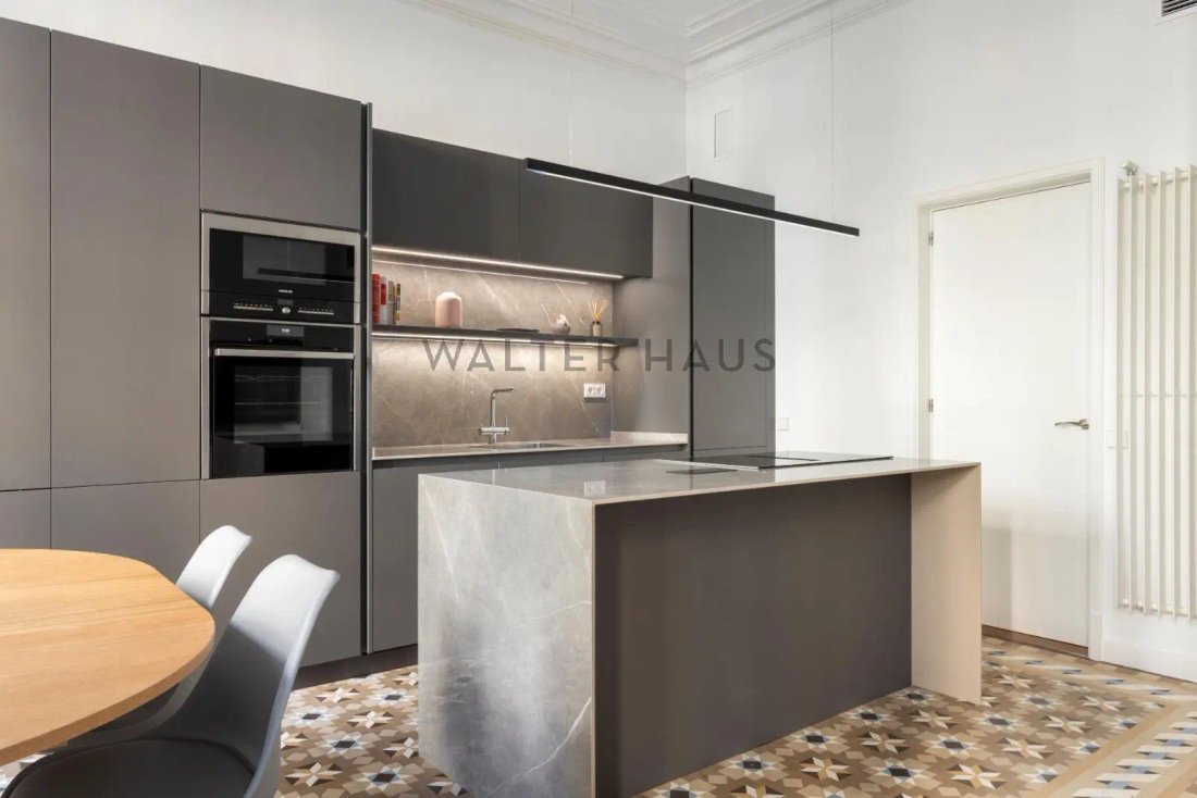 Apartment in Eixample, Barcelona, Spain 4 - 14495183