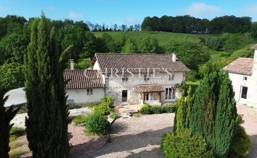 Castle for Sale in Nontron, Nouvelle-Aquitaine, France