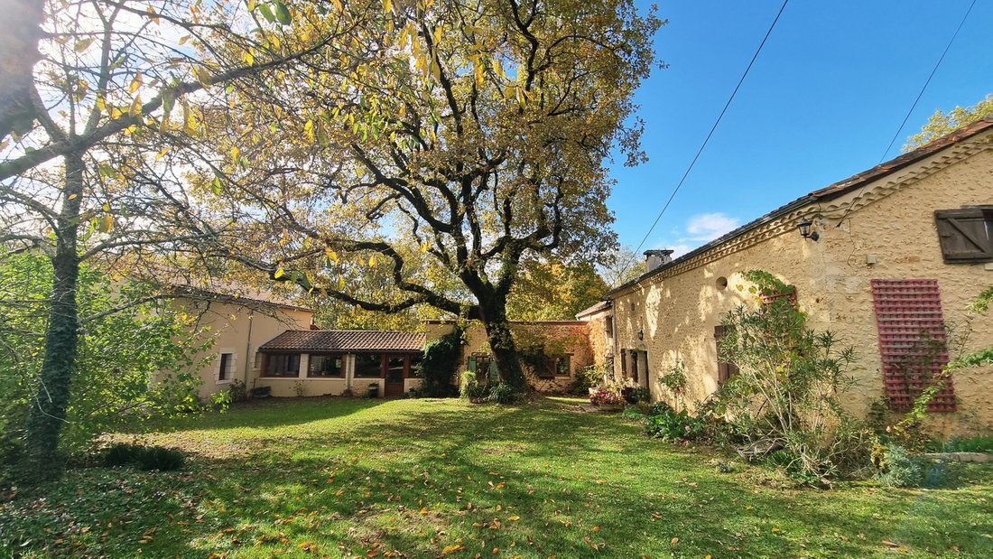 Estate in Saint-Félix-de-Villadeix, Nouvelle-Aquitaine, France 3 - 16608356