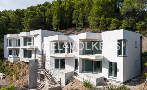 Villa in Bergeggi, Liguria, Italy 1