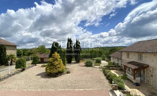 Castle for Sale in Nontron, Nouvelle-Aquitaine, France