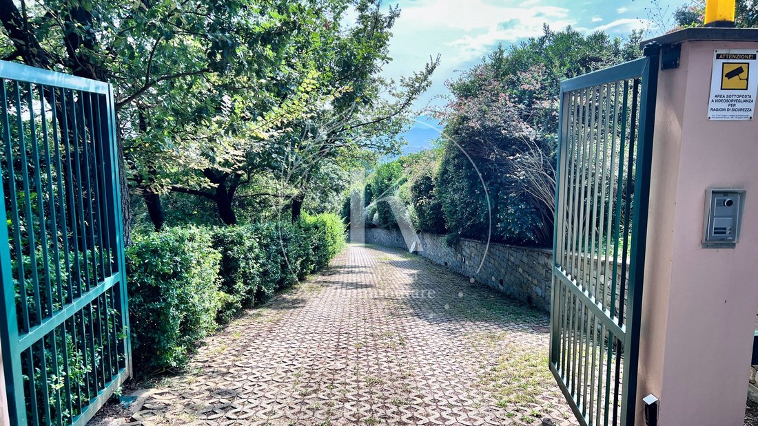 Villa in Savona, Liguria, Italy 2 - 16607877