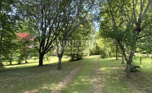 Castle for Sale in Nontron, Nouvelle-Aquitaine, France