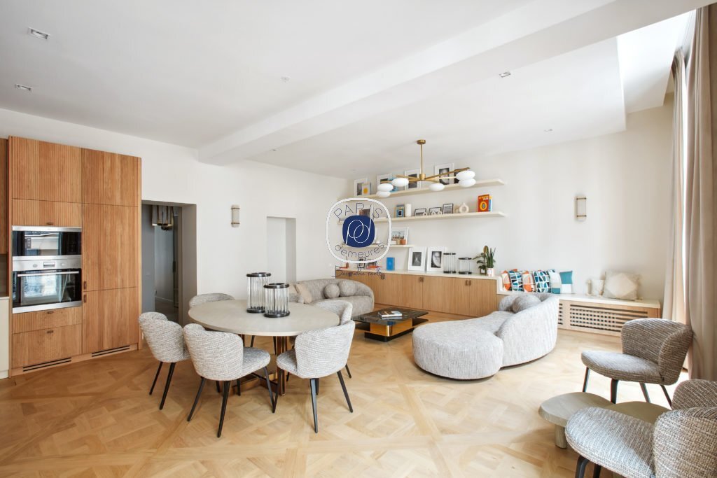 Apartment in Palais Royal, Paris 1er Arrondissement, Paris 2 - 16608322