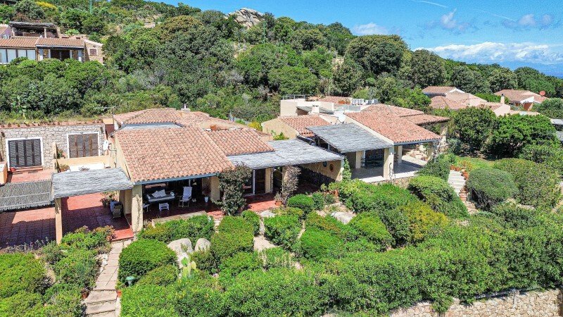 Villa in Valle Dell'Erica, Sardinia, Italy 4 - 16607732