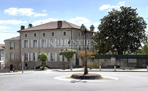Castle for Sale in Nontron, Nouvelle-Aquitaine, France
