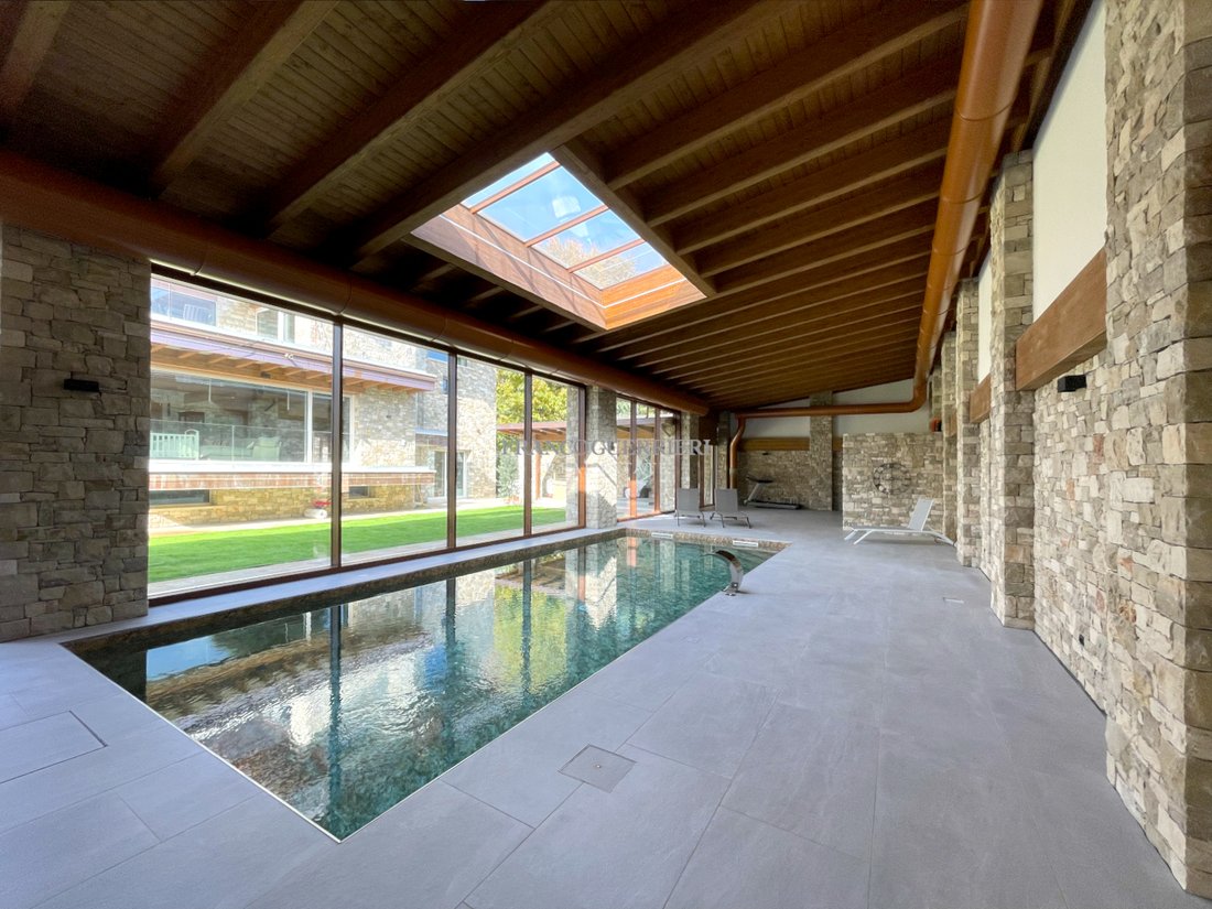 Villa in Vedano al Lambro, Lombardy, Italy 3 - 16608388