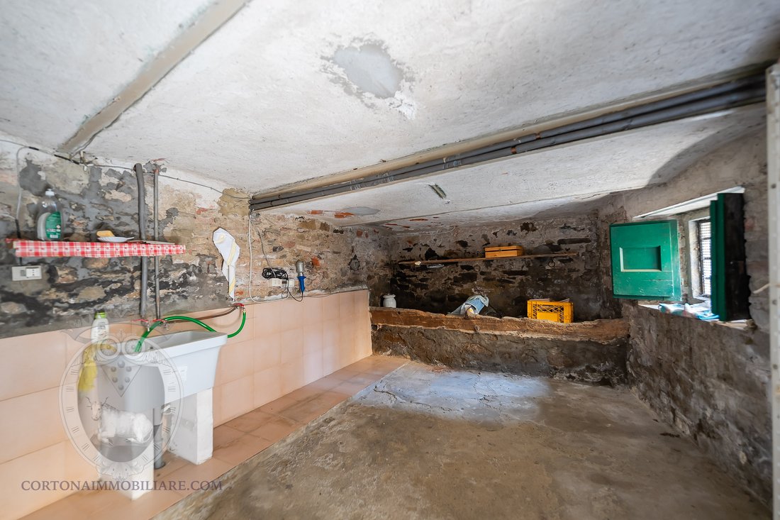 House in Centro, Cortona, Tuscany 4 - 16608262
