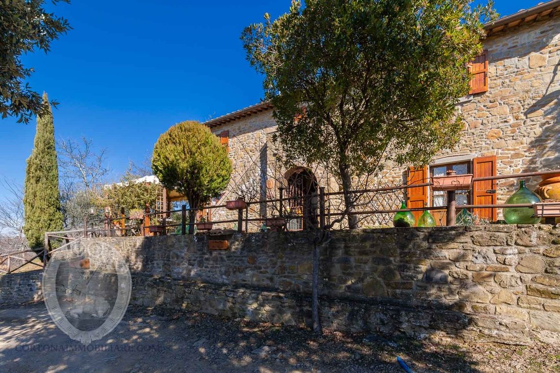 Country House in Center, Cortona, Tuscany 2 - 16608523