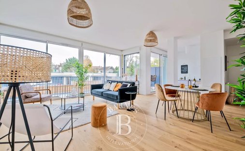 Apartment in Hôtel de Ville-Quinconce-Saint Seurin-Fondaudège, Bordeaux, France 1