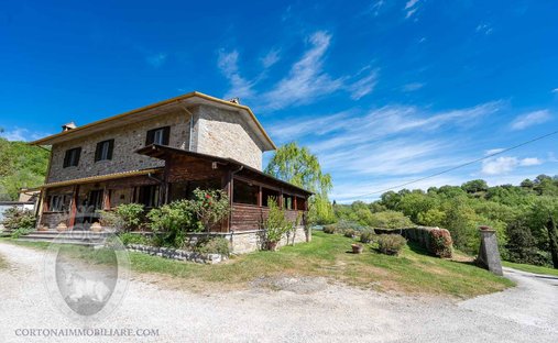 Country House in Center, Cortona, Tuscany 1