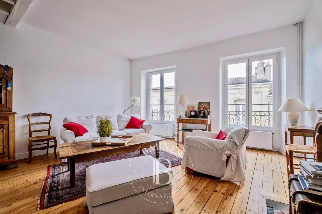 Apartment in Hôtel de Ville-Quinconce-Saint Seurin-Fondaudège, Bordeaux, France 2 - 16607647