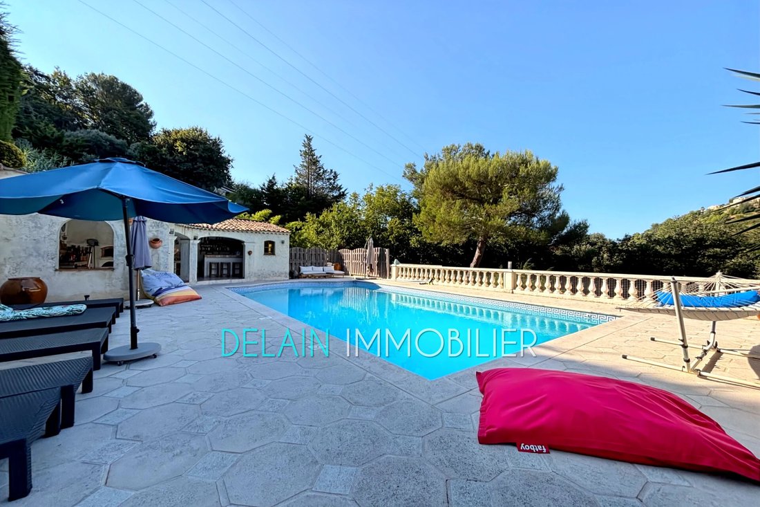 Villa in Nice, Provence-Alpes-Côte d'Azur, France 1 - 16608402