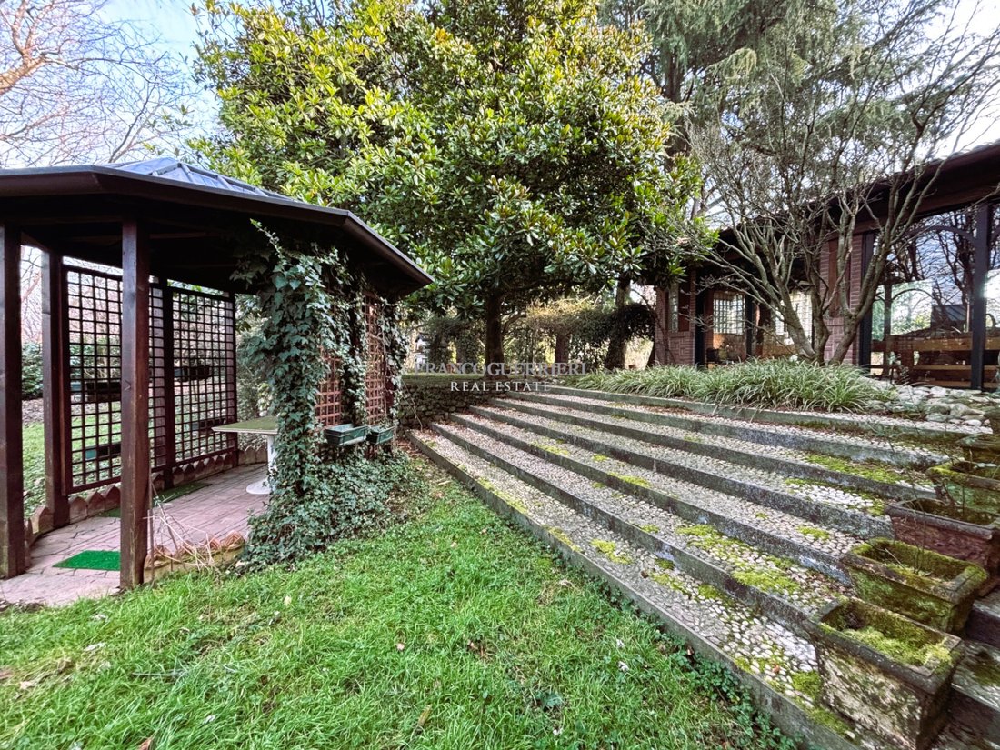 Villa in Bellusco, Lombardy, Italy 4 - 16608099