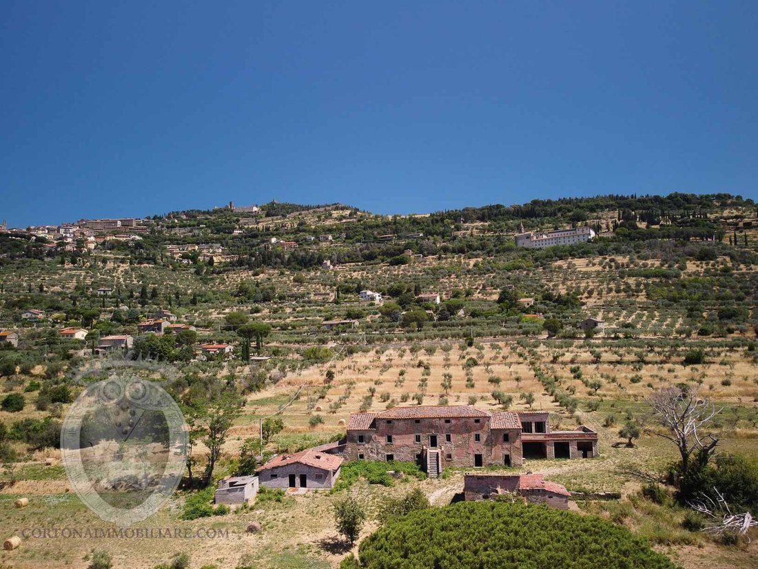 Villa in Center, Cortona, Tuscany 1 - 16608423