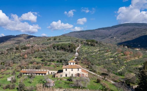 Country House in Center, Cortona, Tuscany 1