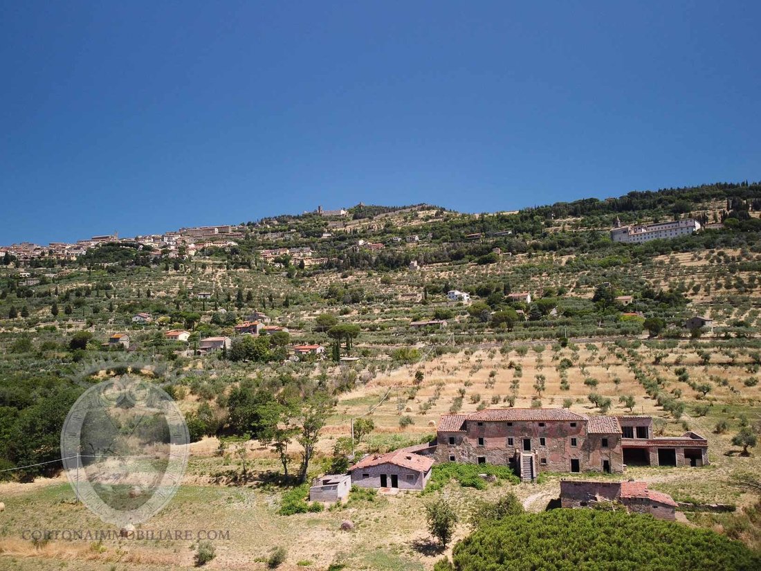 Villa in Center, Cortona, Tuscany 2 - 16608423