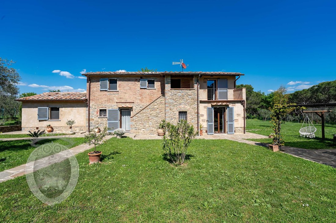 Country House in Centro, Cortona, Tuscany 1 - 16607736
