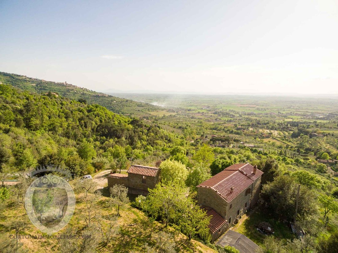 House in Center, Cortona, Tuscany 2 - 16608291