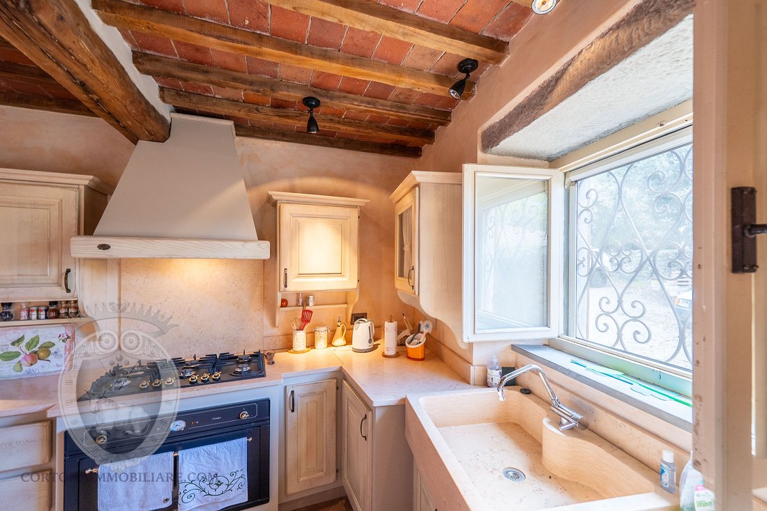 House in Center, Cortona, Tuscany 4 - 16608508