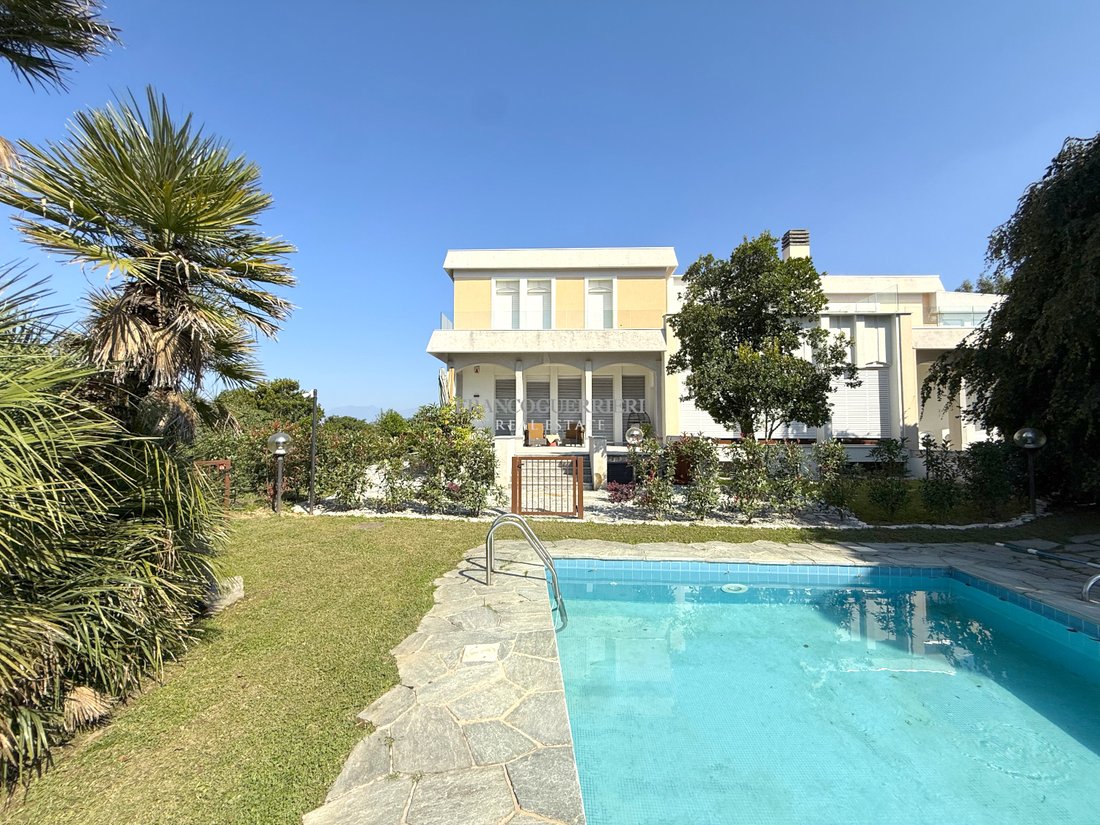 Apartment in Osnago, Lombardy, Italy 2 - 16608513