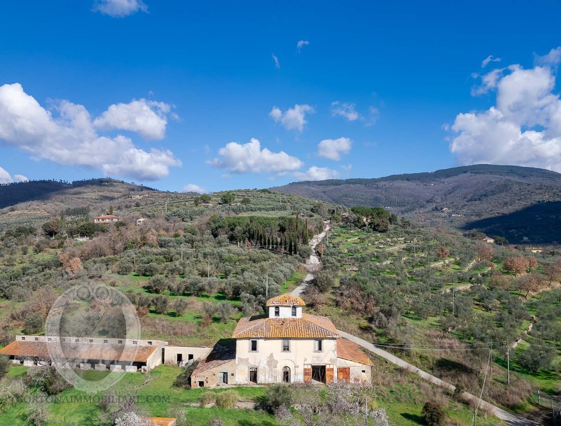 Country House in Center, Cortona, Tuscany 2 - 16608274