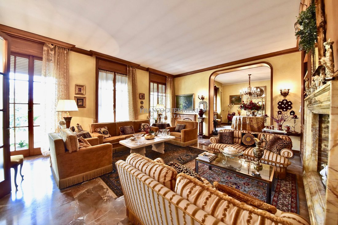 Villa in Casatenovo, Lombardy, Italy 4 - 16608422