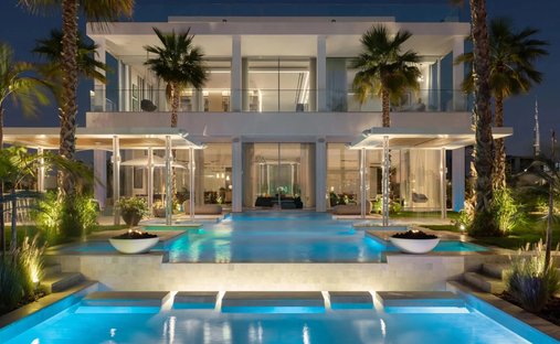 Villa in Dubai, Dubai, United Arab Emirates 1