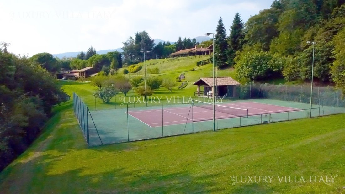 Villa in Eupilio, Lombardy, Italy 3 - 16607376