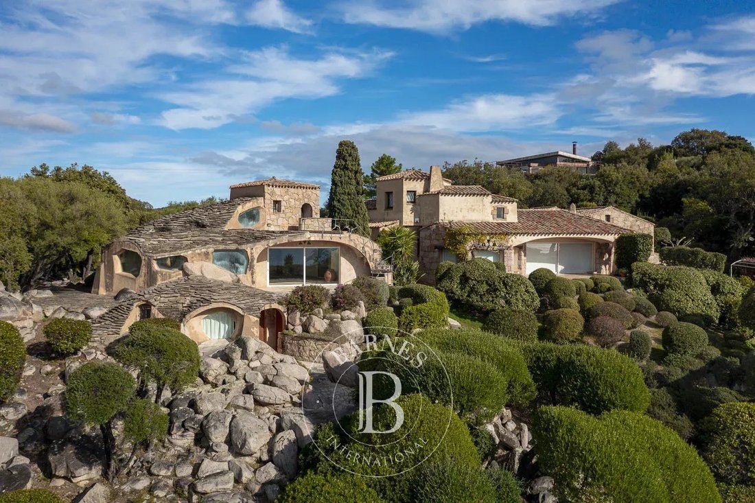 Villa in Zonza, Corsica, France 3 - 16608127