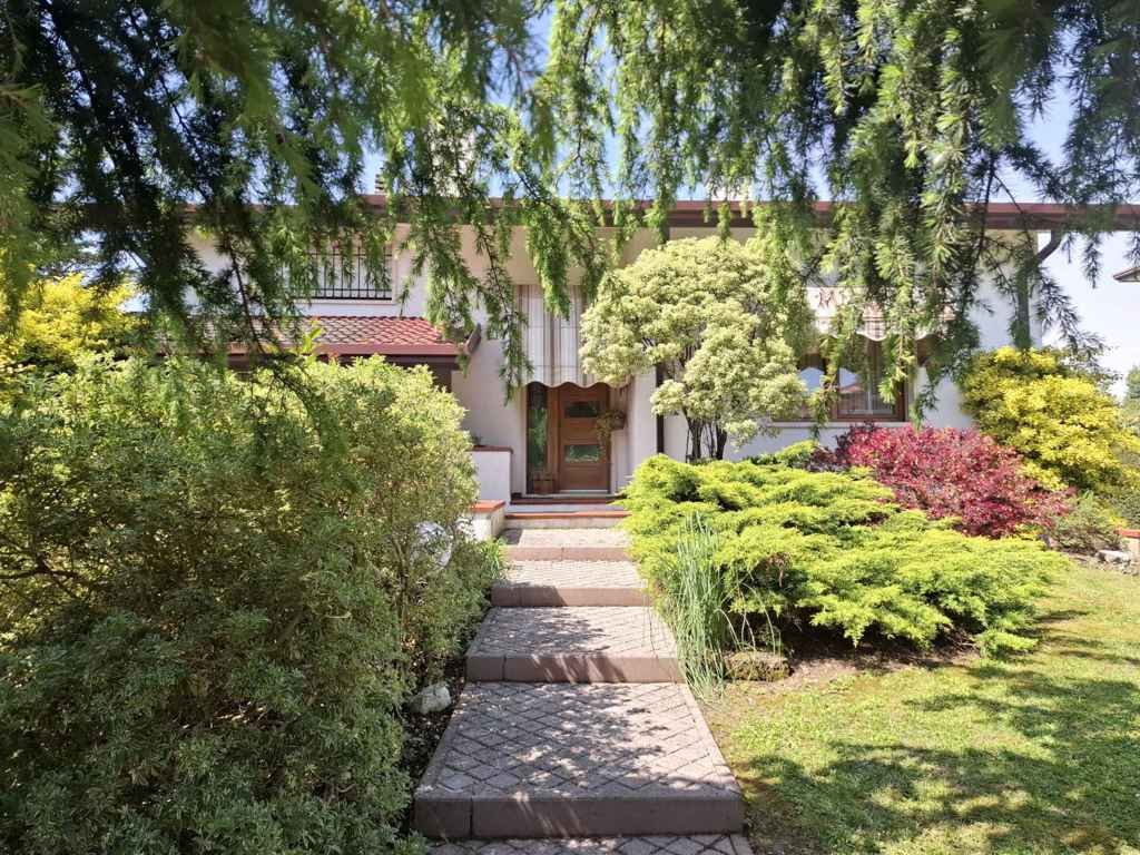 Villa in Dolo, Veneto, Italy 3 - 16607769